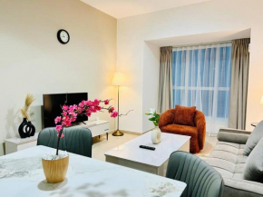 1 BR Flat, Luxury amenities, Opp Beach & Club with FREE Parking in Dubai Marina
